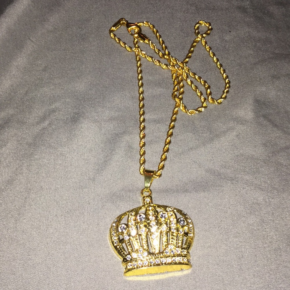 Gold filled crown pendant necklace